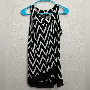 Super cute black and white sleeveless top